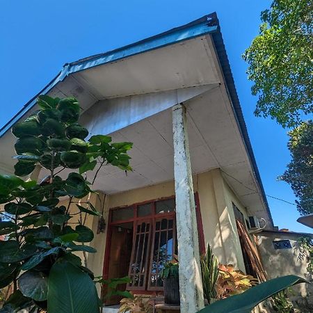 Agus Family Homestay Лабуан Баджо Екстериор снимка