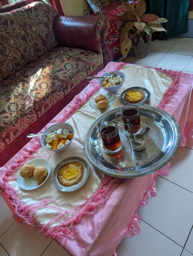 Agus Family Homestay Лабуан Баджо Екстериор снимка