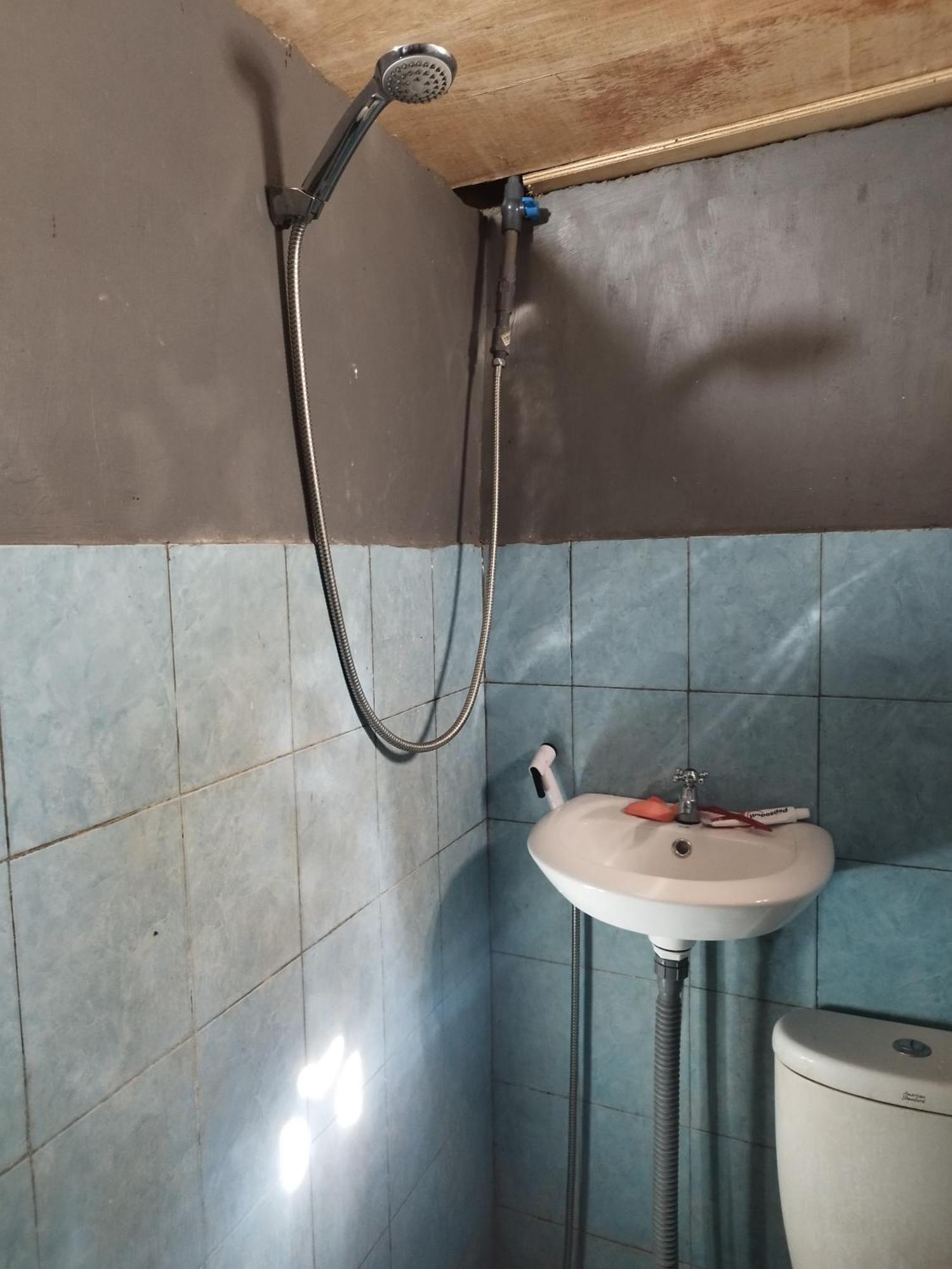 Agus Family Homestay Лабуан Баджо Екстериор снимка
