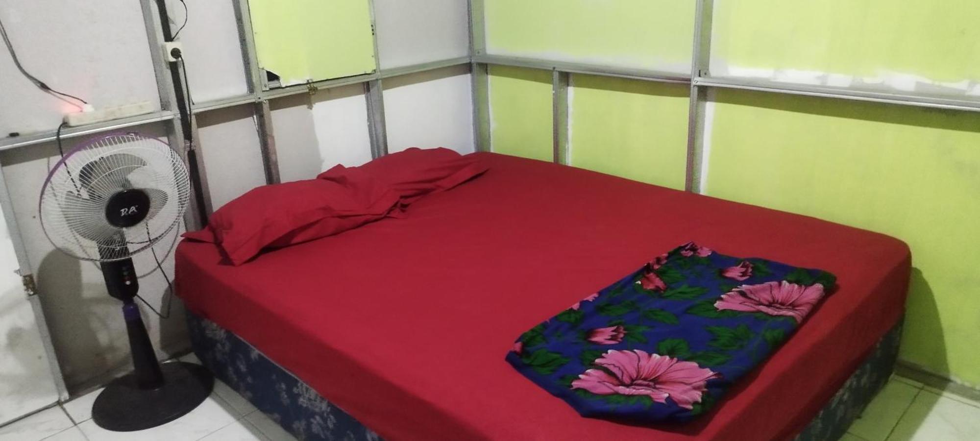 Agus Family Homestay Лабуан Баджо Екстериор снимка