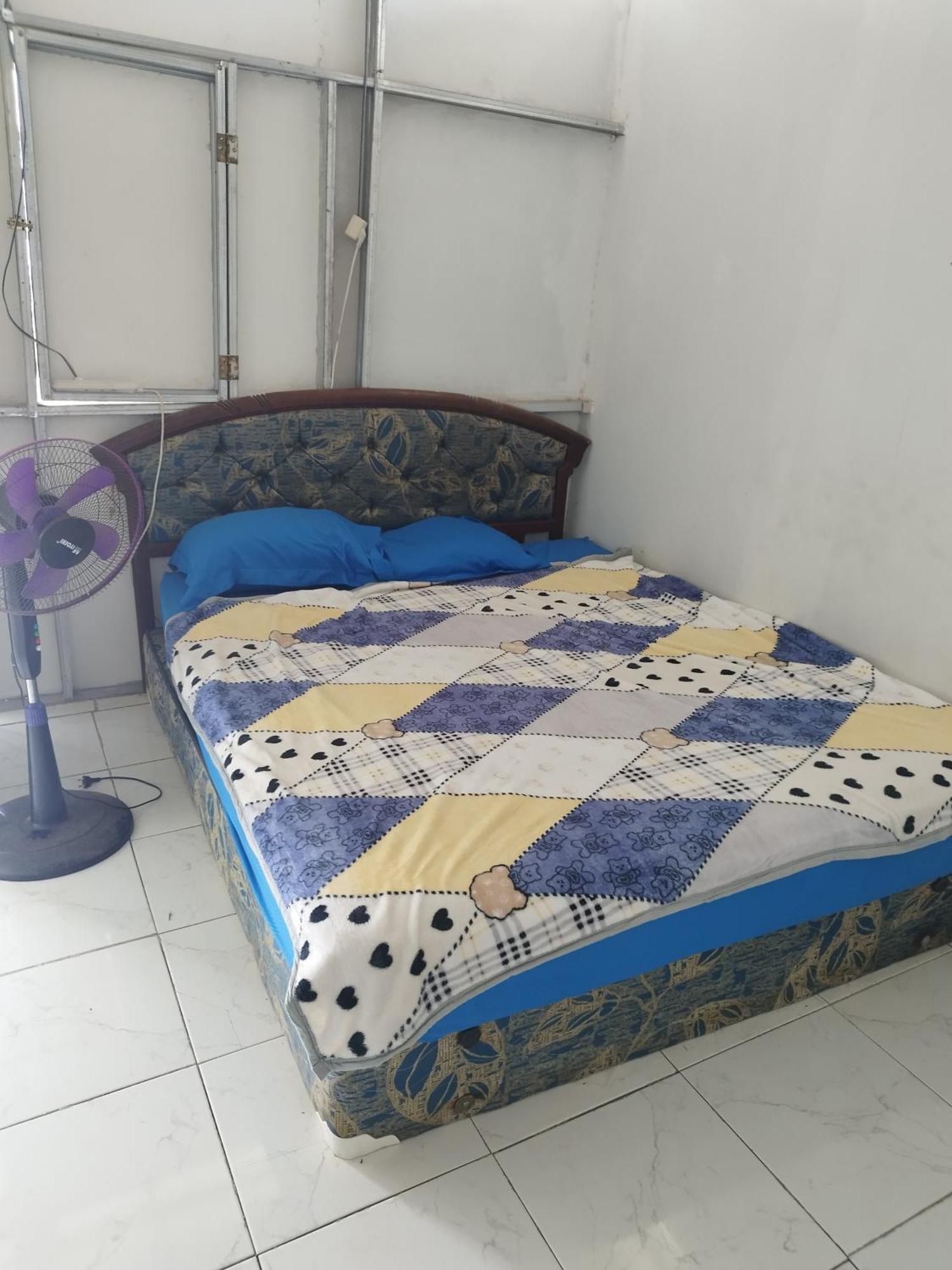 Agus Family Homestay Лабуан Баджо Екстериор снимка